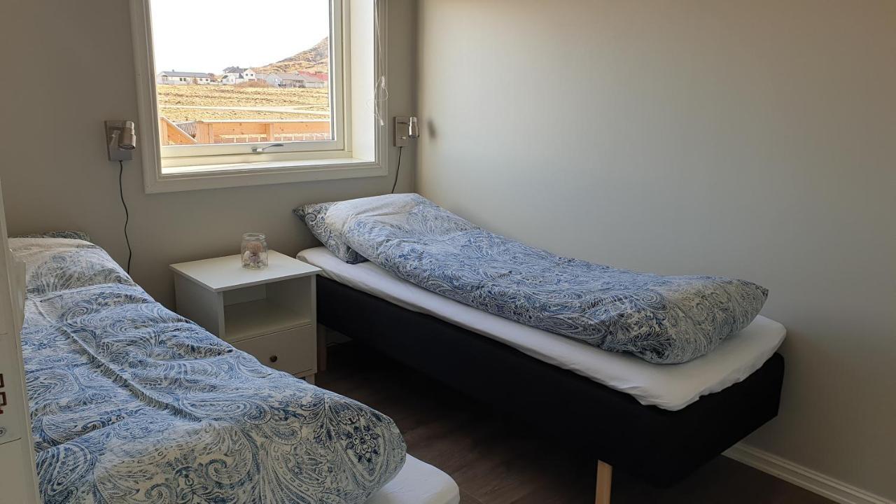 Bensvik Brygge Apartment Vaeroy ภายนอก รูปภาพ