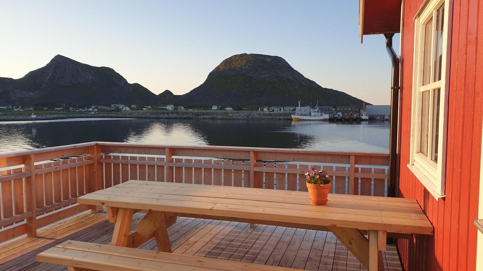 Bensvik Brygge Apartment Vaeroy ภายนอก รูปภาพ